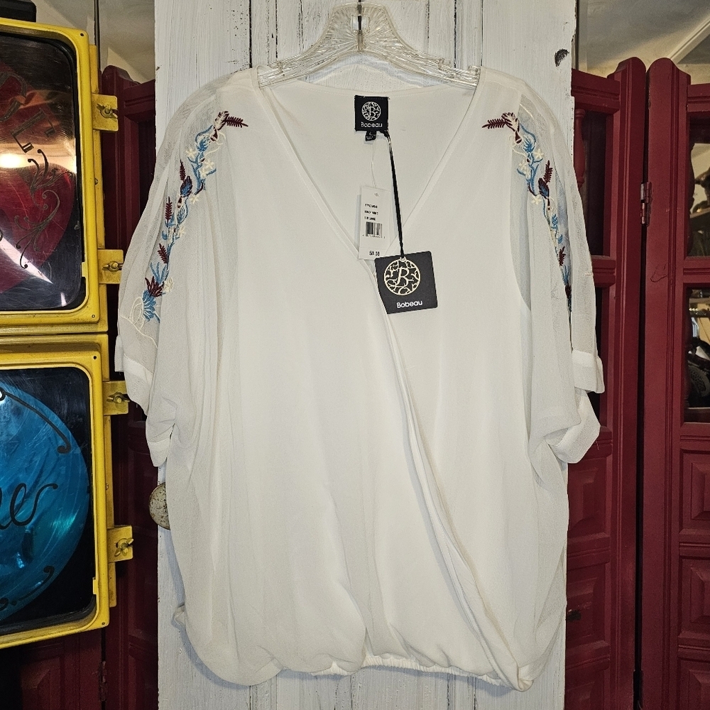 Bobeau Womens Off-White Polyester Wrap-style Embroidered Boho Blouse L